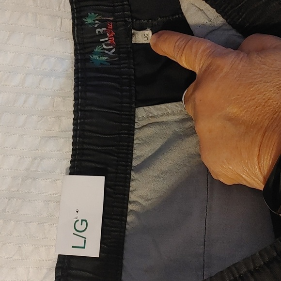 NEW MEN'S KOLBY BLACK SPRING BREAK VOLLEY SHORTS SIZE LARGE - Picture 10 of 14